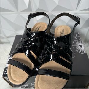East 5th Memory Foam Wedge Sandals – Black Patent | Size 7M (New)